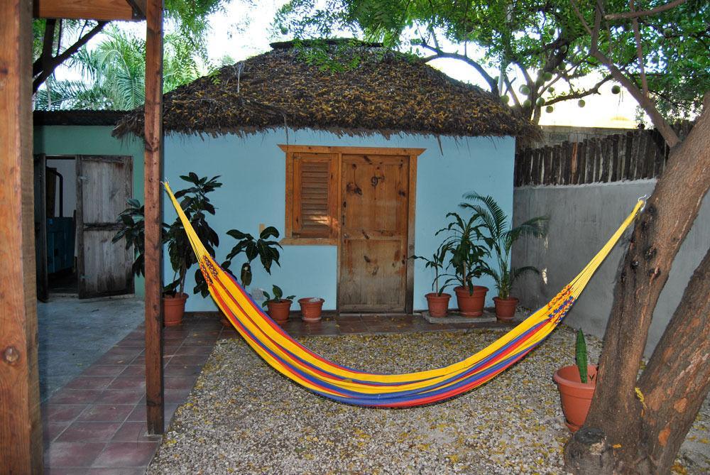 Hotel Loro Tuerto Barahona Exterior photo