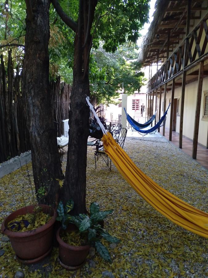 Hotel Loro Tuerto Barahona Exterior photo