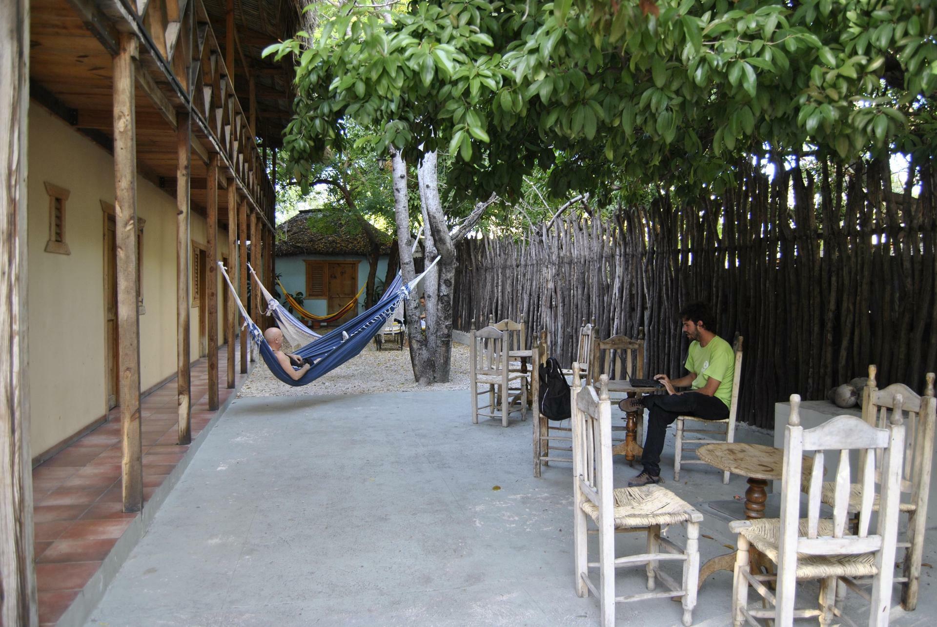 Hotel Loro Tuerto Barahona Exterior photo