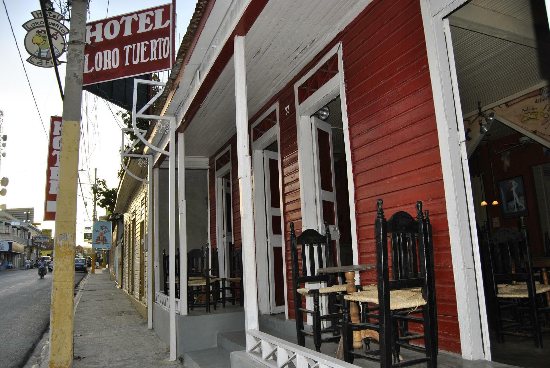 Hotel Loro Tuerto Barahona Exterior photo